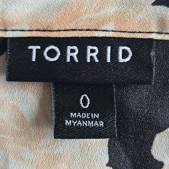 Torrid Floral Hi-Lo Georgette Halter Cami Top Size 0 Flowy Drop Waist Trendy - Picture 7 of 13